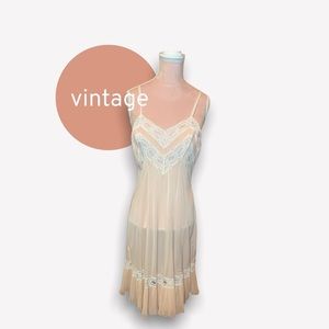 Vintage lingerie nightgown | blush gown